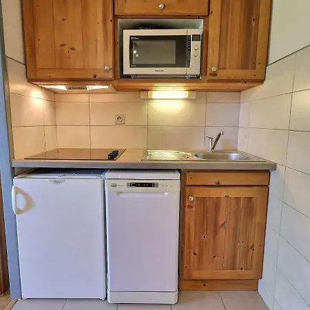 2 Pieces 31m² - Skis Aux Pieds - Coeur Des 3 Vallees - La Tania - Fr-1-182a-18 *