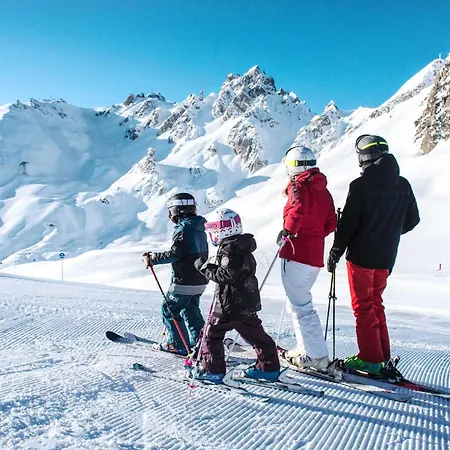 2 Pieces 31m² - Skis Aux Pieds - Coeur Des 3 Vallees - La Tania - Fr-1-182a-18